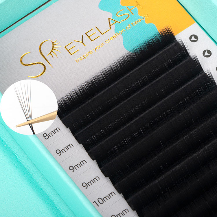 How to use YY and Clover false eyelashes to achieve eye-catching and beautiful eye makeup.